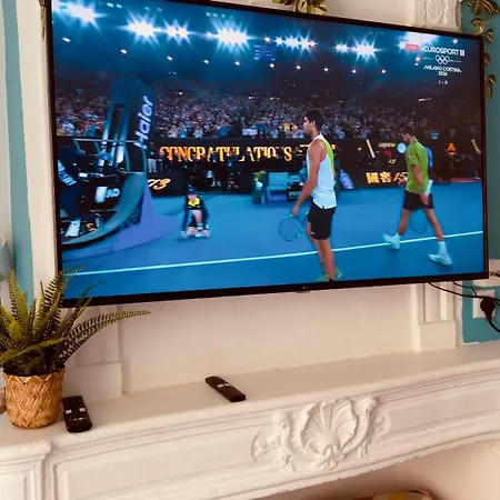 شقة T1 Tv 43' Avec Netflix - Canal Serie - Apple Tv - Ocs - - Dazen - Bein Sport - Prime Video نانسي