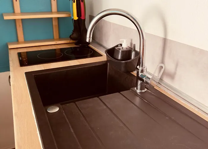 T1 Tv 43' Avec Netflix - Canal Serie - Apple Tv - Ocs - - Dazen - Bein Sport - Prime Video Apartamento